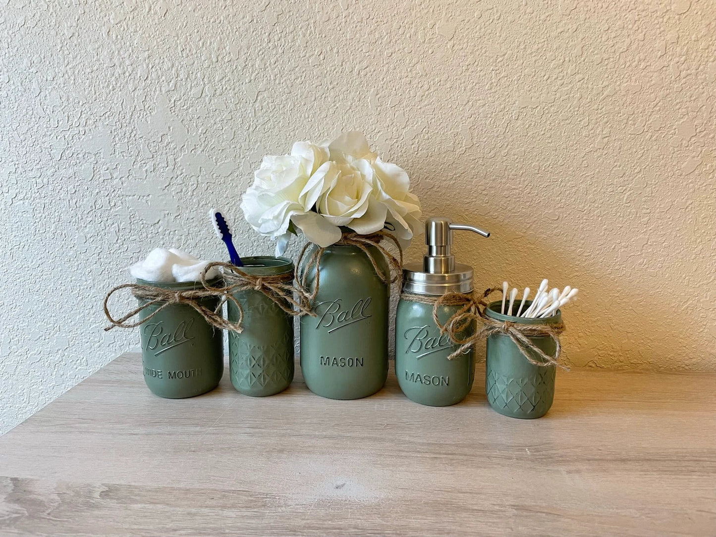 Country Farmhouse Bathroom Decor