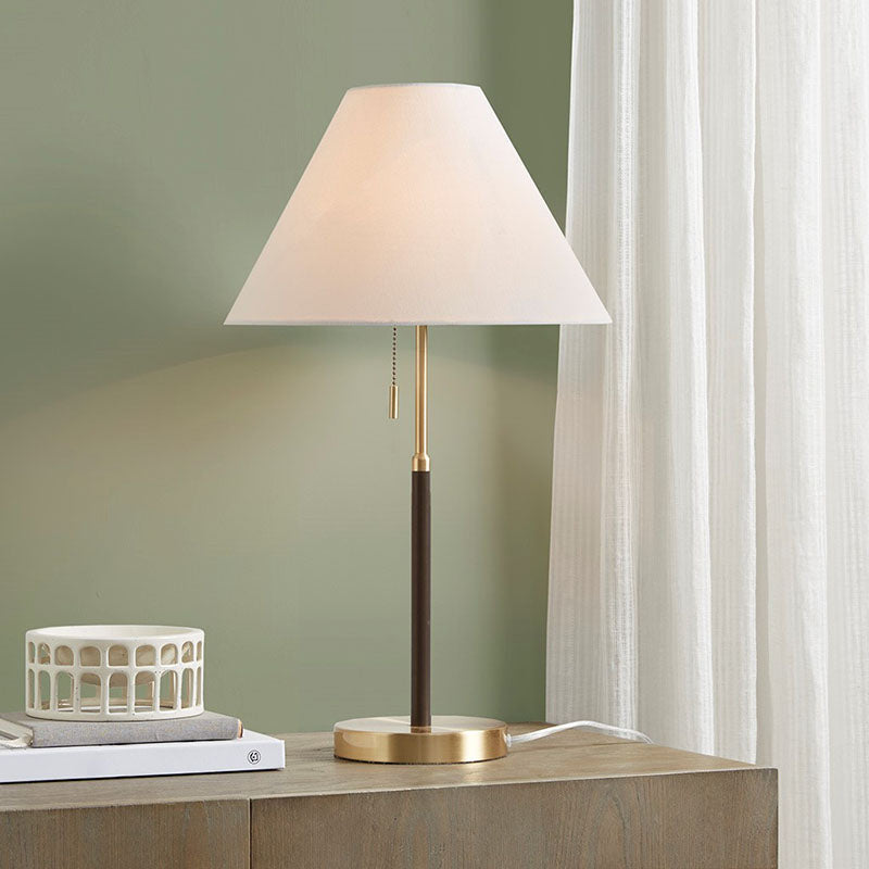 White Two Tone Pull-chain Metal Table Lamp