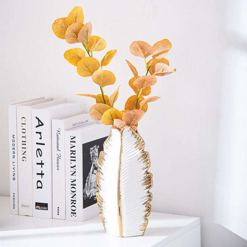 Nordic Gold Pleated Leaf Ceramic Vase