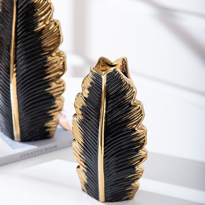 Nordic Gold Pleated Leaf Ceramic Vase